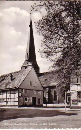 06040 Ak Holzminden Weser Partie an der Kirche 1962