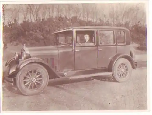 05665 Photo voiture voitures anciennes vers 1930