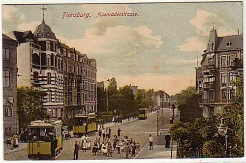 04538 Ak Flensburg Apenraderstrasse avec tramways