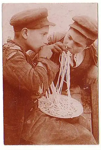 04458 Ak sizilianische Typen beim Spagetti Essen 1903