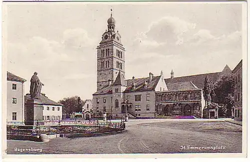 03526 Ak Regensburg St. Emmeramsplatz um 1940