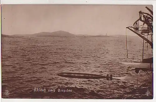 03517 Ak Kriegsschiff Abschuß eines Torpedos um 1915