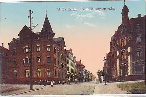 03127 Ak Aue in Sa. Friedrich Auguststrasse um 1920