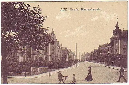 03126 Ak Aue im Erzgebirge Bismarckstrasse um 1920