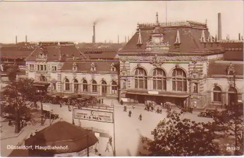 02809 Ak Düsseldorf Hauptbahnhof mit Taxen um 1930