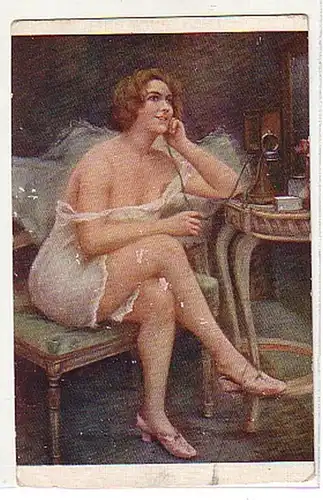 02788 Ak Erotik leicht bekleidete Dame am Telefon 1920
