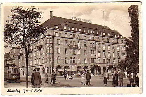 02374 Ak Nuremberg Grand Hotel avec tramway vers 1940
