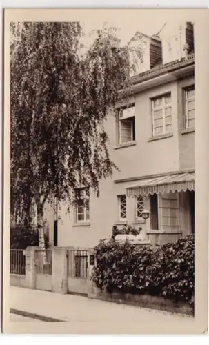 02340 Foto Ak Wohnhaus in Wiesbaden ? um 1940