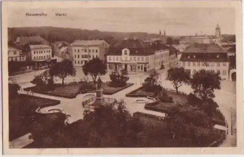01093 Ak Neustrelitz Markt Totalansicht 1927