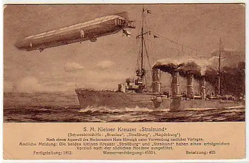 00858 Ak S.M. kleiner Kreuzer Stralsund mit Zeppelin1915