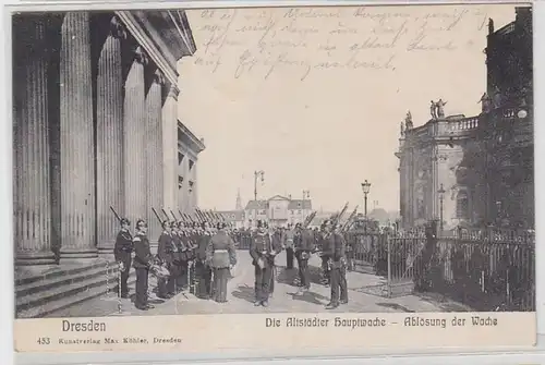 00785 Ak Dresden die altstädter Hauptwache Ablösung der Wache 1906