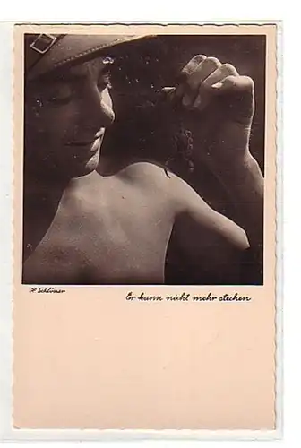 00691 Photo campagne africaine Soldat avec scorpion vers 1942