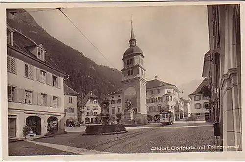 00326 Ak Schweiz Altdorf Dorfplatz mit Telldenkmal 1940