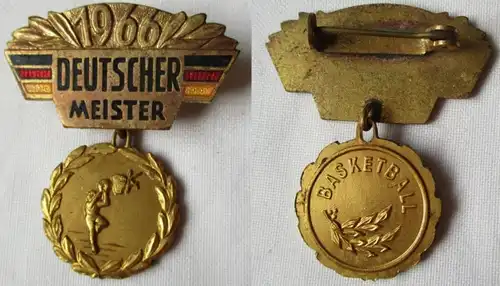 DDR insigne Sport maître allemand 1966 dans le basket-ball (142367)