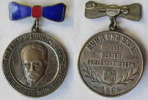 DDR Karl Liebknecht médaille Gloire & Honneur à notre meilleur combattant pour la paix (108790)