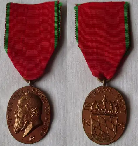 Ordre de Bavière Prince Régent Luitpold Médaille en bronze am Band (115395)