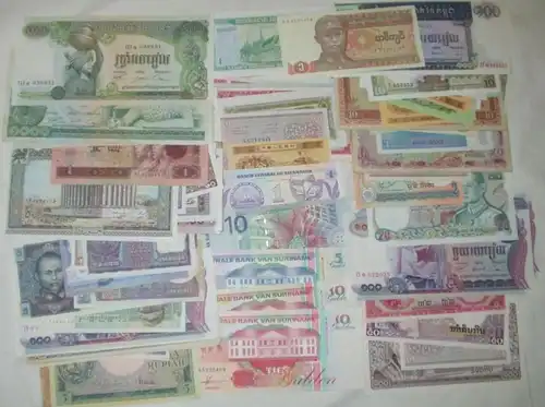 100 interessante Banknoten meist Asien (BN8429)