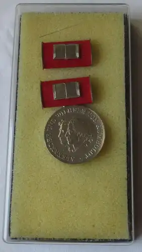DDR Orden Humboldt-Medaille in Silber Bartel 269 b (116168)