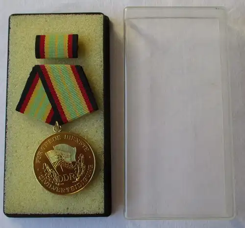 DDR médaille de services fidèles dans la défense civile en or 274 c (109834)