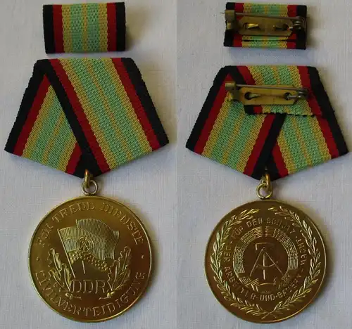 DDR Medaille treue Dienste in der Zivilverteidigung in Gold 274 c (144991)