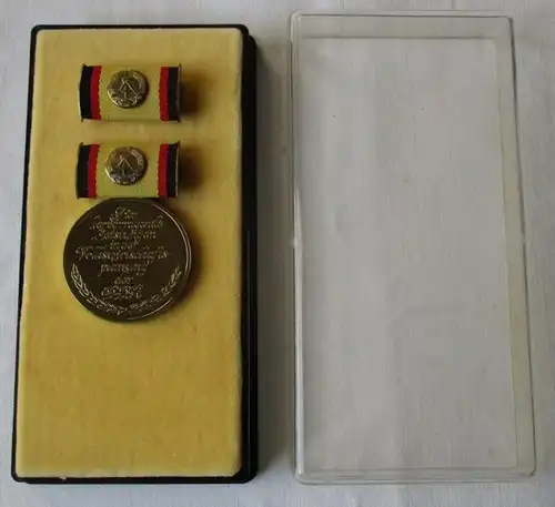 DDR Medaille für hervorragende Leistungen in d. Volkswirtschaftsplanung (104631)