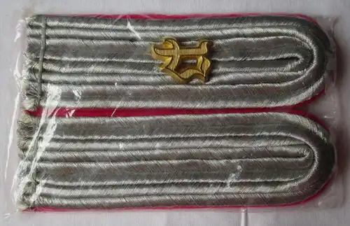 Rares paires d'épaules lieutenant chasseur de chars 2e guerre mondiale (124041)