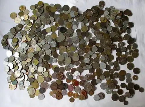 Sammlung bzw. Konvolut mit 10 Kilo Kleinmünzen aus aller Welt (143052)