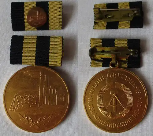 DDR Médaille pour les mérites dans l'industrie charbonnière Gold in Etui (153761)