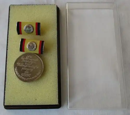 Médaille DDR pour des réalisations exceptionnelles dans la planification économique (108077)