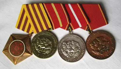 DDR 4 Ordres de combat de l'Ordre de la NVA + Médaille du Mérite (130364)