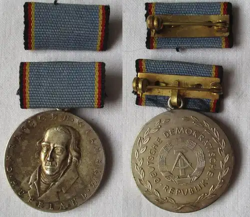 DDR rare Ordre Wilhelm Christoph Hufeland médaille d'argent dans l'Etui (13304)