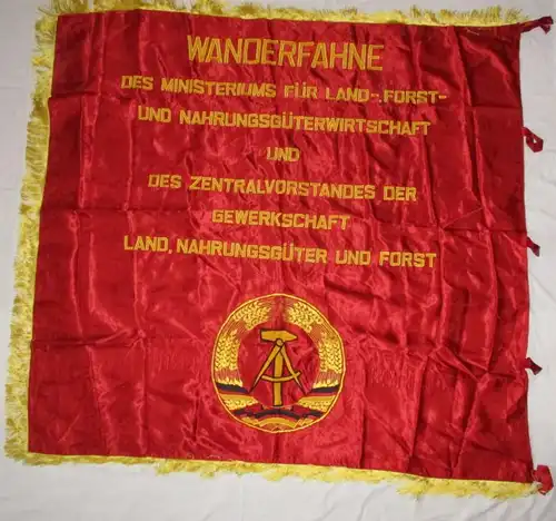 seltene DDR Wanderfahne des Ministeriums für Landwirtschaft (100408)