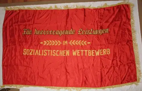 DDR rare drapeau VE Kombinat production d'animaux à fourrure (109922)
