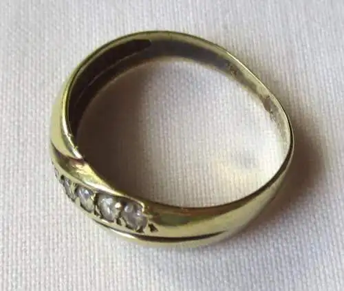 wunderschöner 585er Gold Ring mit 7 hübschen Ziersteinen (122165)
