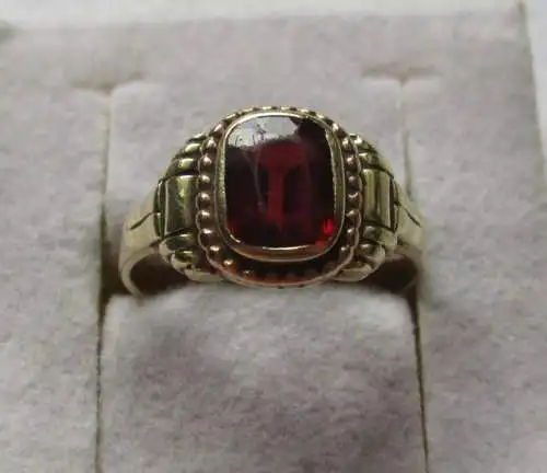 bague élégante en or 585 avec bijou rouge (145658)