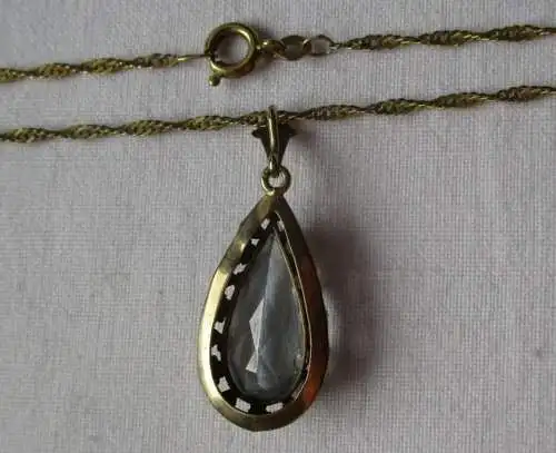 Magnifique collier en or 333 avec pendentif en pierre bleue (110965)
