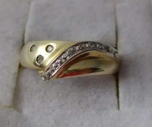 hochwertiger 585er Gold Ring mit 11 Diamanten besetzt (153131)