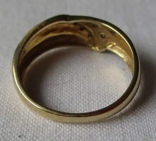 hochwertiger 585er Gold Ring mit 11 Diamanten besetzt (153131)