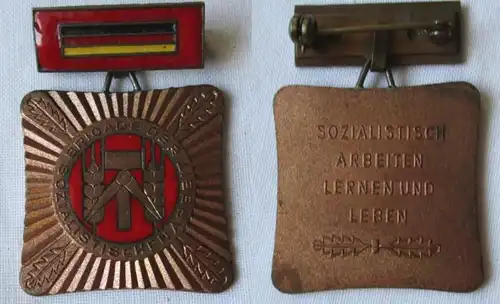 DDR Orden Brigade der sozialistischen Arbeit im Etui Bartel 74 a (129146)