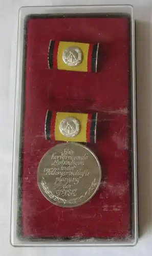 DDR Medaille für hervorragende Leistungen in d. Volkswirtschaftsplanung (141333)