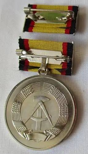 DDR Medaille für hervorragende Leistungen in d. Volkswirtschaftsplanung (141333)