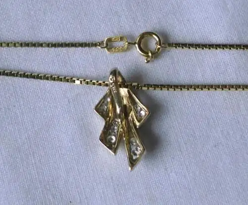 belle chaîne avec pendentif en or 333 avec pierres blanches (103935)