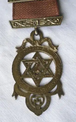 insigne maçonnique rare d'une loge de Londres vers 1900 (115500)