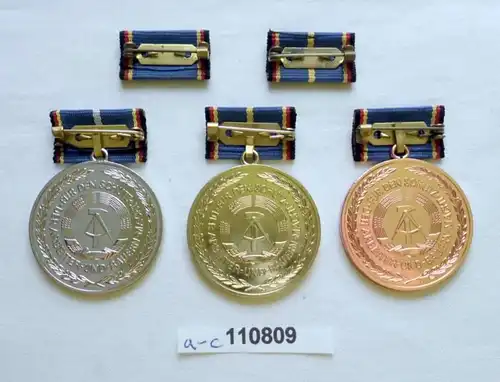 3 x DDR Medaillen Landesverteidigung Gold Silber Bronze im Etui (110809)