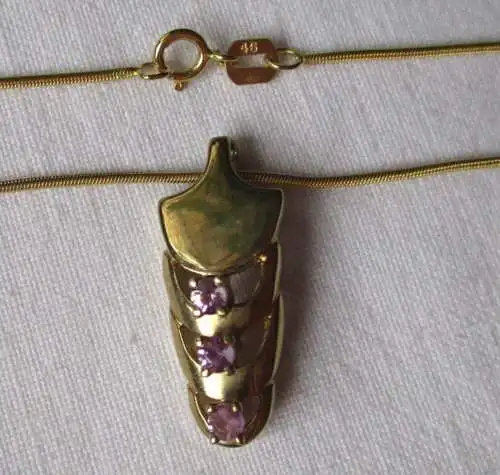 chaîne d'or 333 élégante avec un pendentif améthyste complexe (136293)