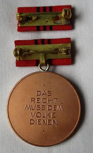 Médaille DDR pour les Mérites de la Justice en bronze Bartel 202 a (136265)