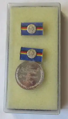 DDR Médaille d'excellence financière Bartel 292 c (141292)