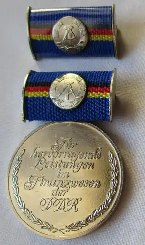 DDR Medaille für hervorragende Leistungen im Finanzwesen Bartel 292 c (141292)