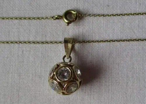 hochwertige Damenkette Kette aus 333er Gold mit Zirkonia Kugelanhänger (153143)