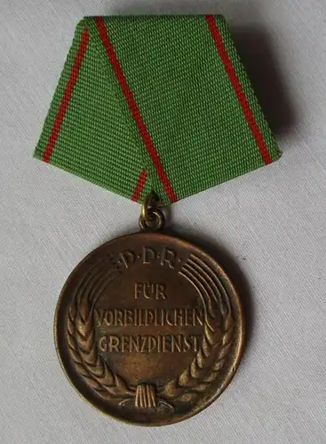 DDR Medaille für vorbildlichen Grenzdienst 1954 Verleihungsnummer 1962 (126014)